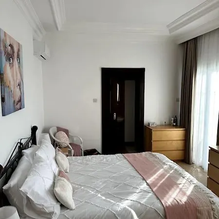 Beautiful 5 Bed With Pool * Perivolia tou Trikomou