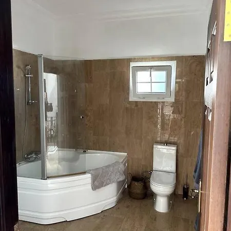 Beautiful 5 Bed With Pool فيلة Perivolia tou Trikomou