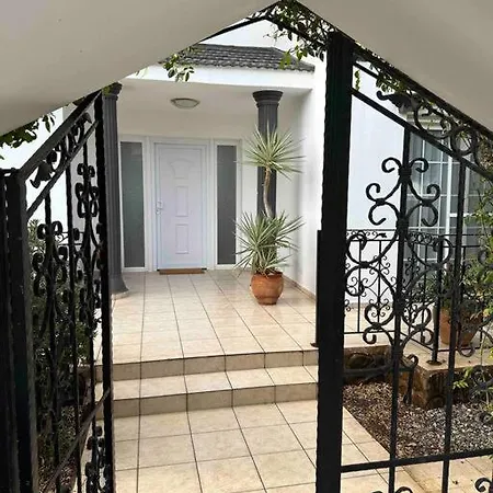 فيلة Beautiful 5 Bed With Pool *