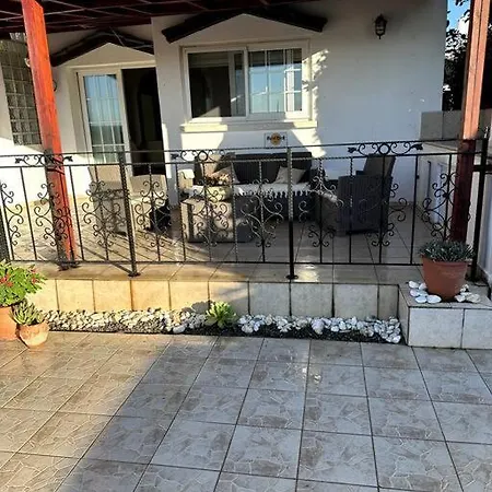 Beautiful 5 Bed With Pool * Perivolia tou Trikomou