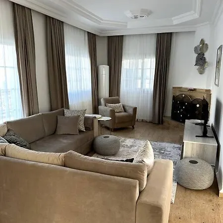 Beautiful 5 Bed With Pool ヴィラ *